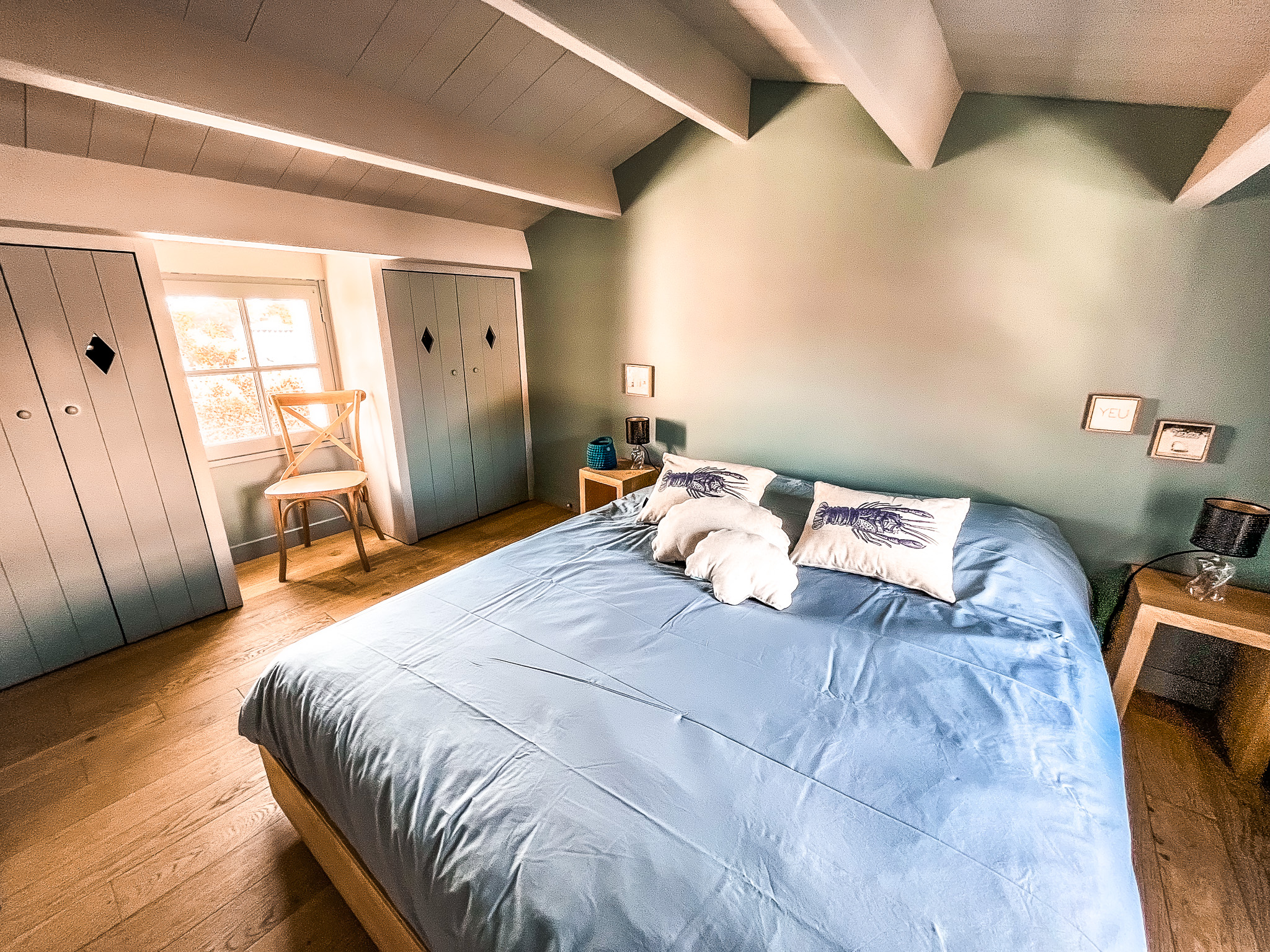 maison vacances ile yeu CHAMBRE bleue vert